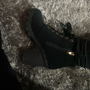 Kid black heel boot